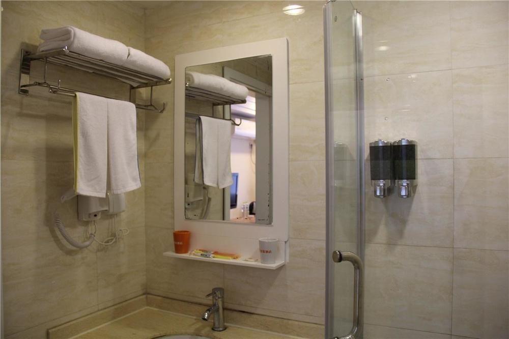 Home Inn Chengdu Kuanzhai Alley New City Square Exterior foto