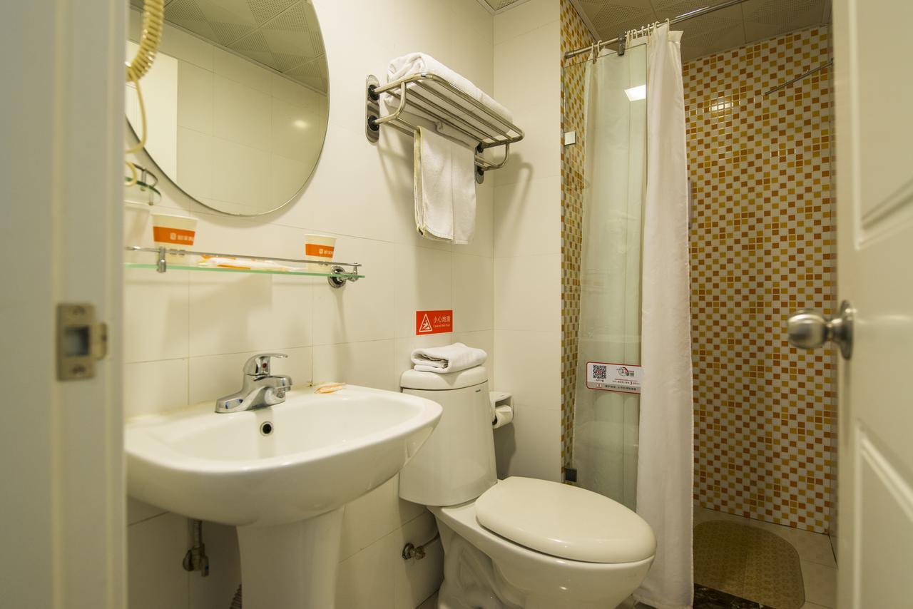 Home Inn Chengdu Kuanzhai Alley New City Square Exterior foto